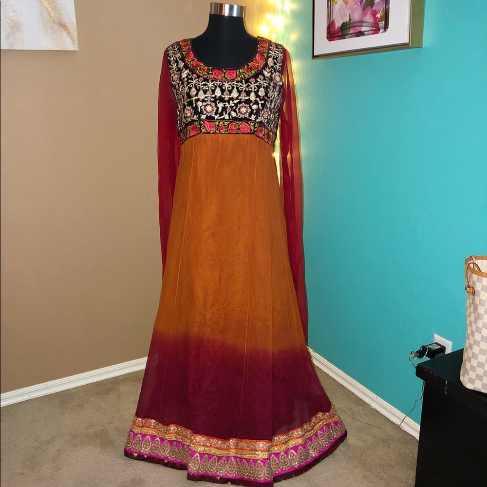 AISHA IMRAN PAKISTANI DESIGNER GOWN SIZE S